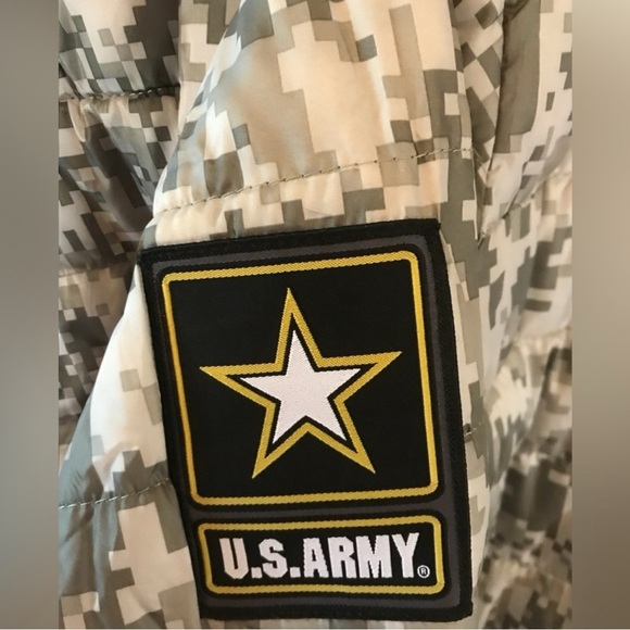 New With Tags Army lightweight Digital Camo Puffer Jacket Coat Sz L Large - Picture 6 of 10